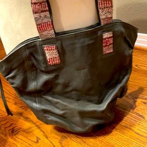 Let & Her leather bag